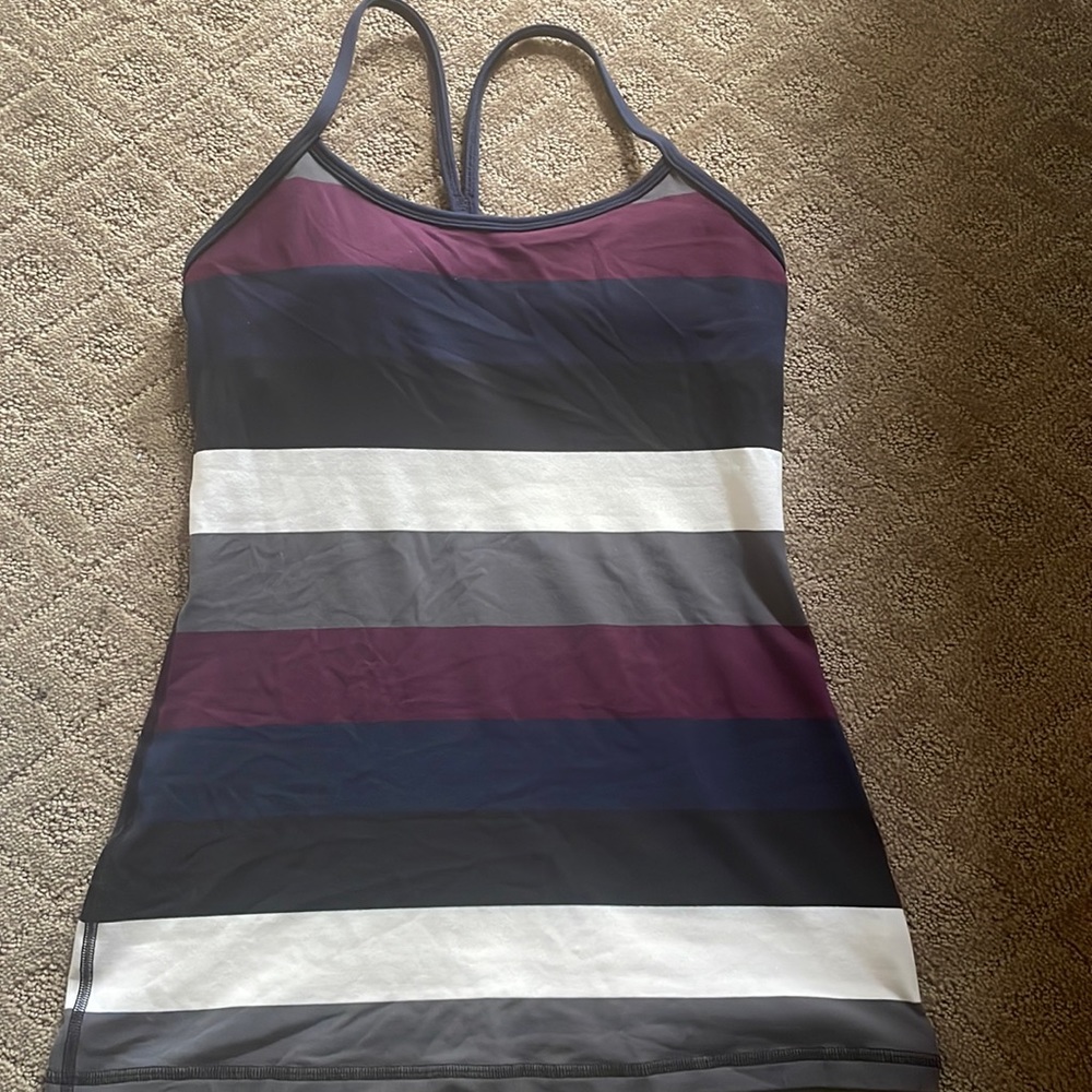 Like new Lululemon Top.